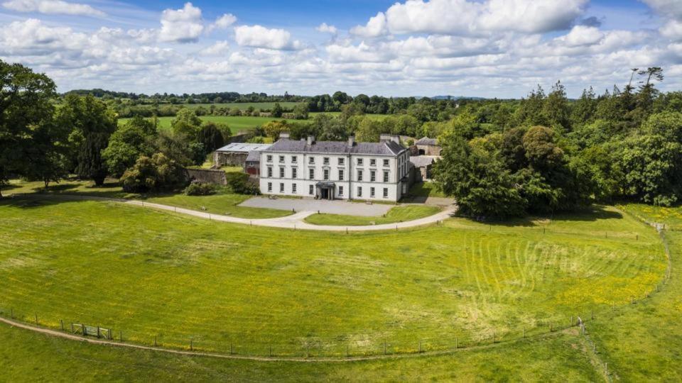 2 Bed Courtyard Apartment At Rockfield House Kells In Meath - Short Term Let Luaran gambar